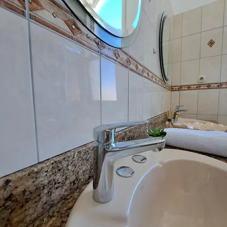 Guest house Emma 3*