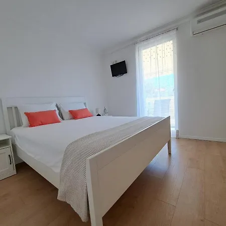 Emma Guest house 3*