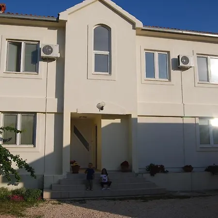 Guest house Emma